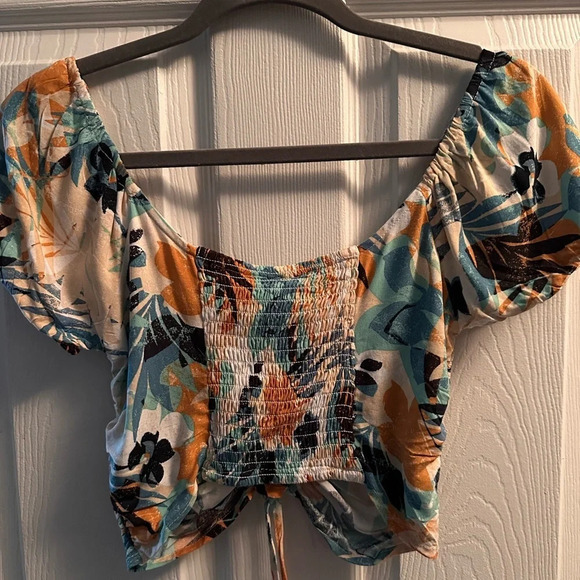 NWT Roxy crop top, xsmall - Picture 2 of 6